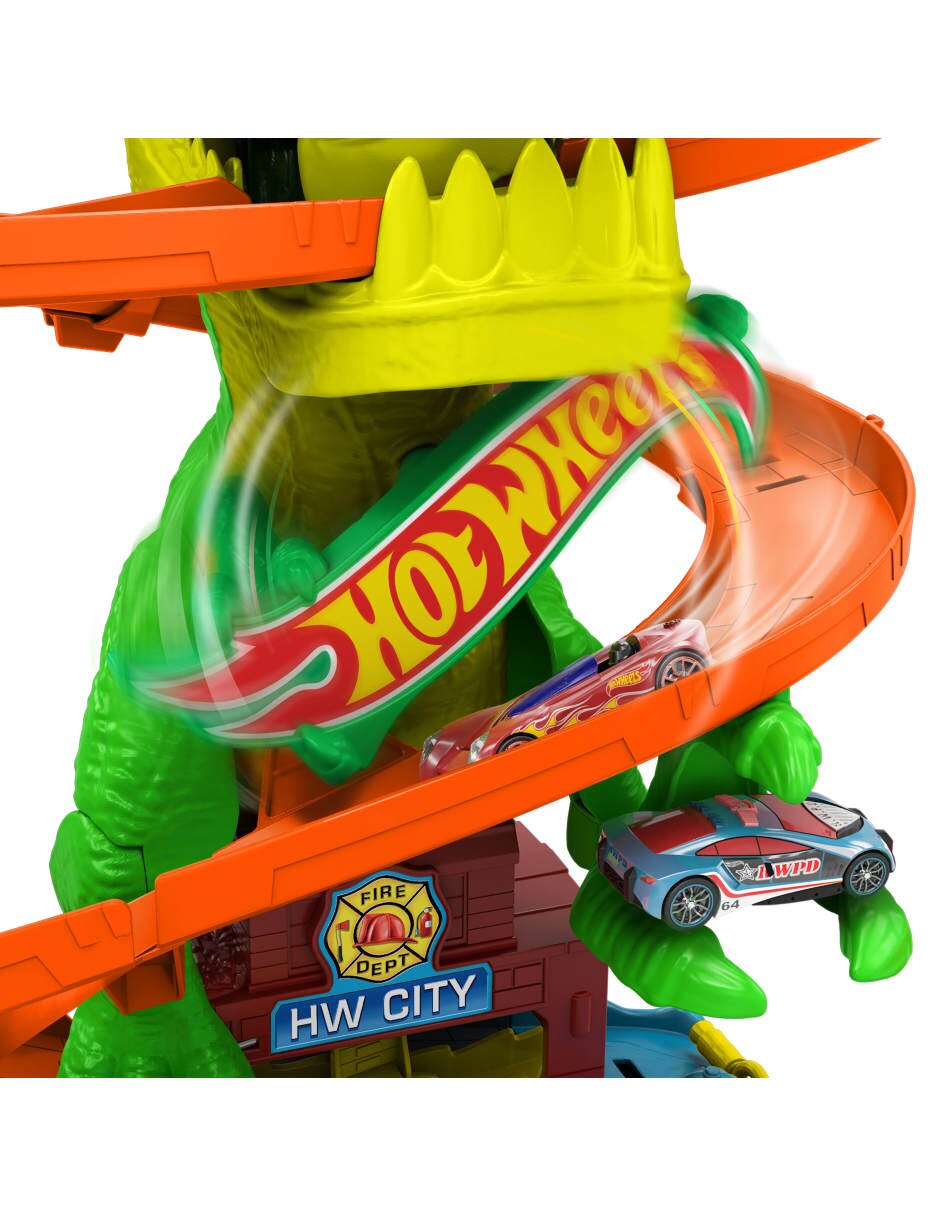 Pista T-Rex vs Estación de Bomberos