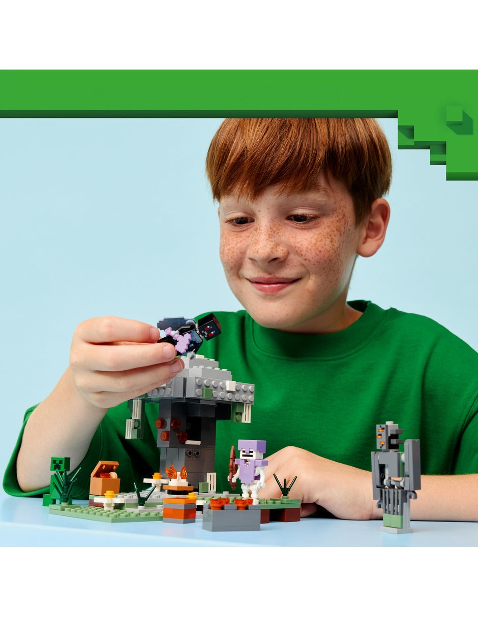 Lego Minecraft El jardín pálido 21586